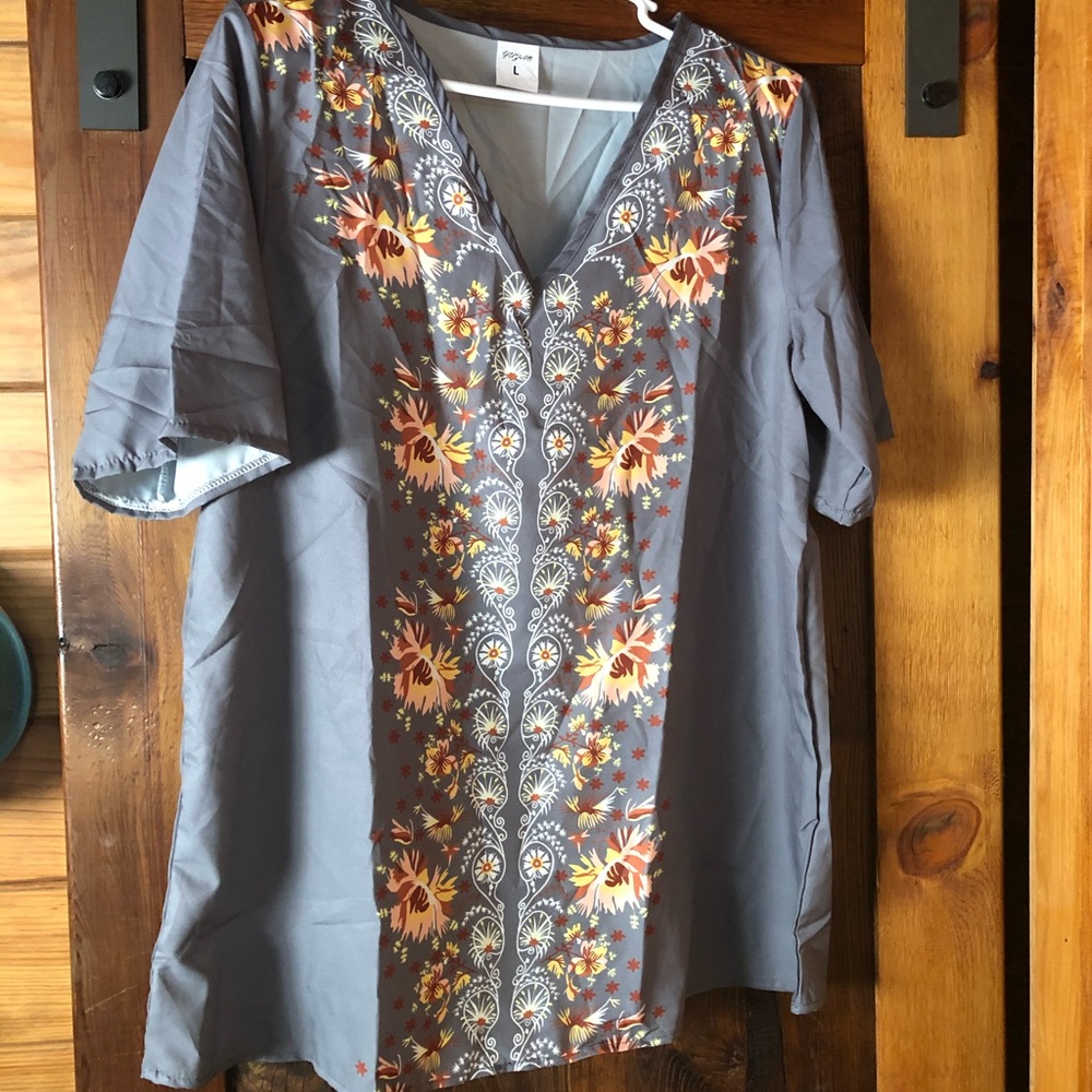 Short Sleeve Top. Lightweight and comfortable!